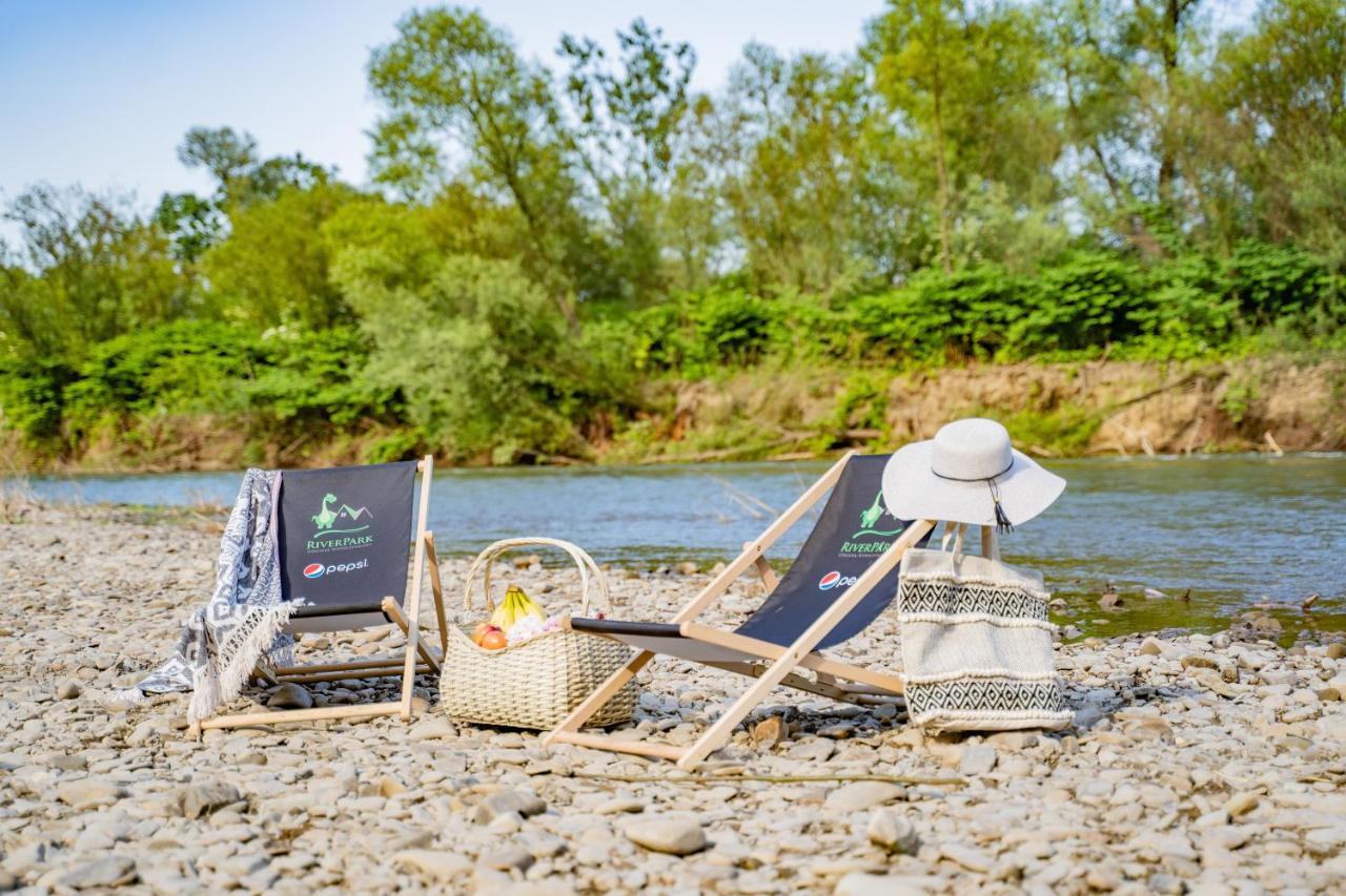 River Park زاتور المظهر الخارجي الصورة